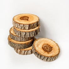Cargar imagen en el visor de la galería, Rodajas de madera para centro de mesa y decoración 20CM