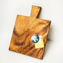 Cargar imagen en el visor de la galería, Tabla parota Quadrada con asa
